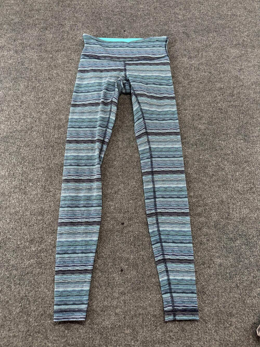 Lululemon Pants Womens 4 Blue Striped High Rise Ankle Leggings Yoga Athletic Gym